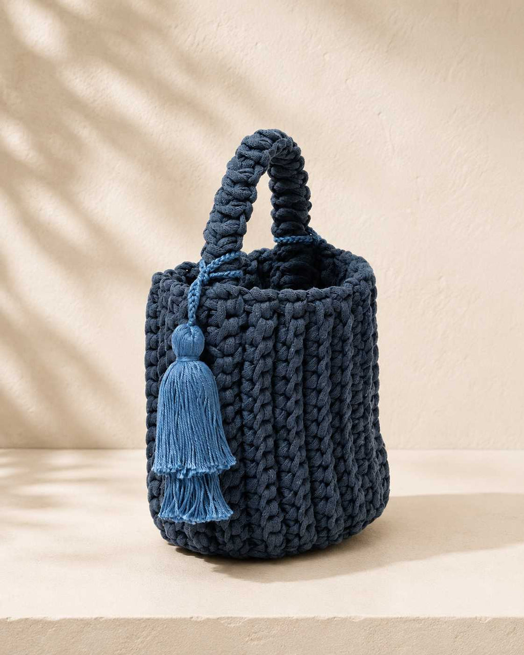 Vela Bucket Bag