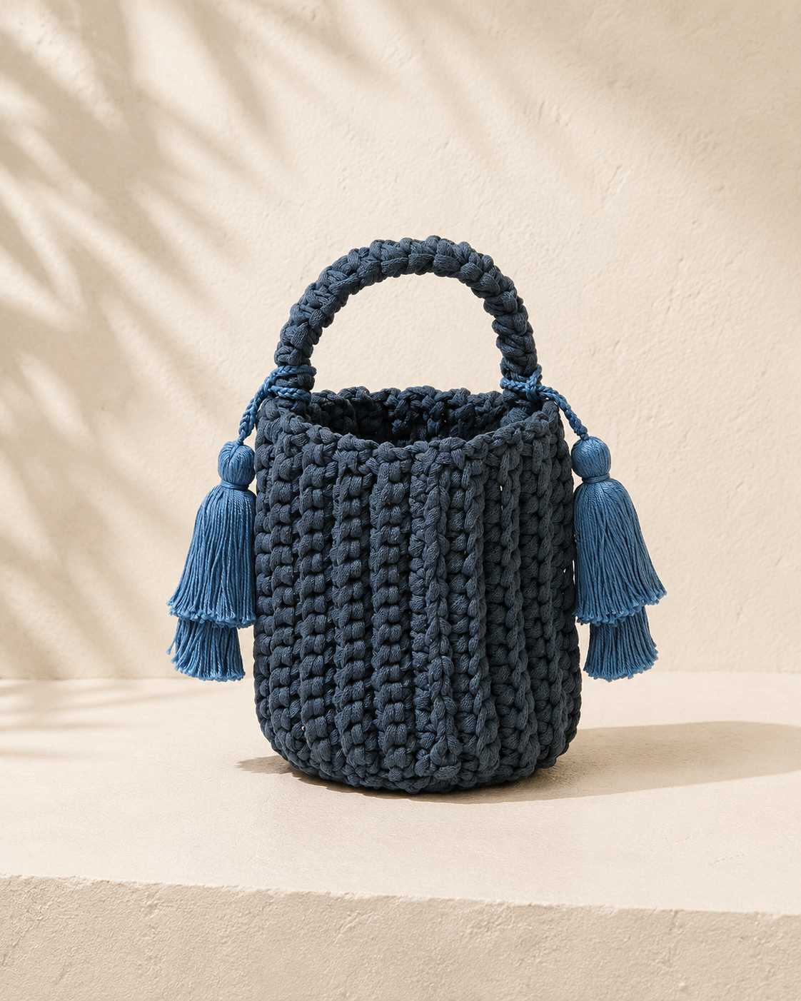 Vela Bucket Bag